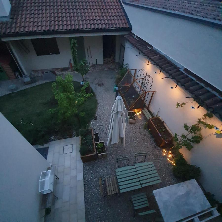 Malpensa - Independent Double Room & Bathroom Castano Primo Exterior foto